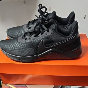 Nike Black Hexagon Pattern Sneakers